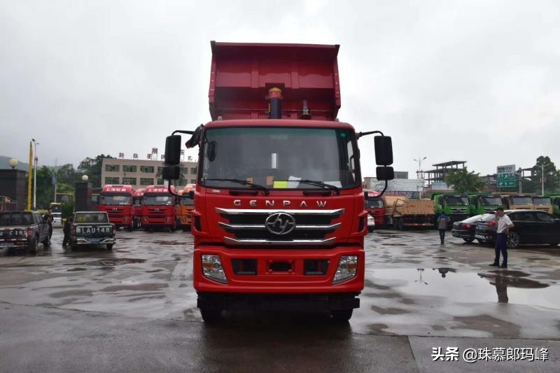 红岩杰狮自卸车湖北,红岩杰虎汽车牵引车