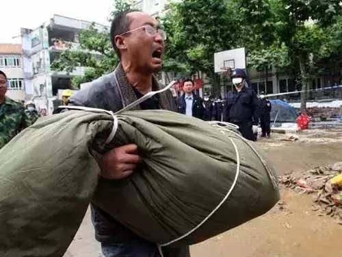 汶川大地震图片真实照片高清,5.12汶川大地震高清图片