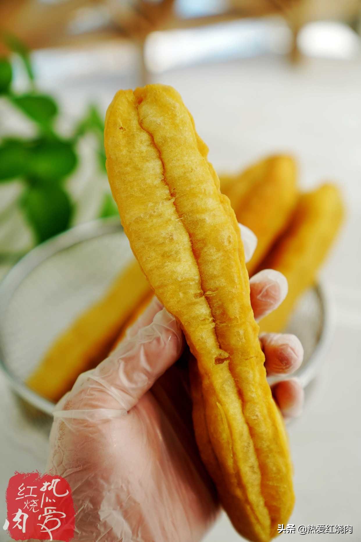 家庭炸油条最简单又好吃的做法,家庭炸油条最简单的做法