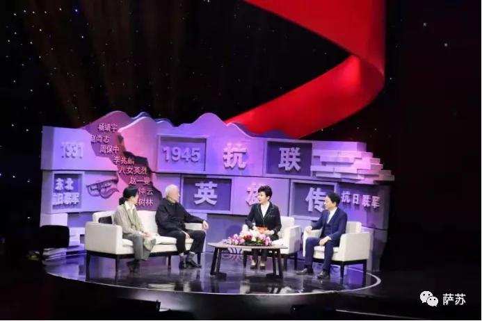 女地下党潜入国军机要室窃取情报,女特工只身前往敌军深处以一敌百