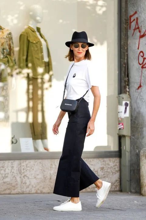 又好看又百搭的小白鞋,那些超好看的又百搭的小白鞋