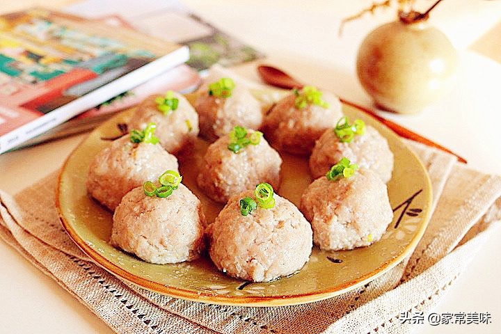 清炒莲藕片用先焯水吗,清炒藕发黑