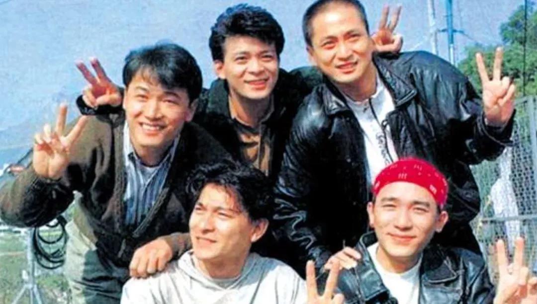 别讨论吴亦凡了，请所有男星按这位的标准“内卷”