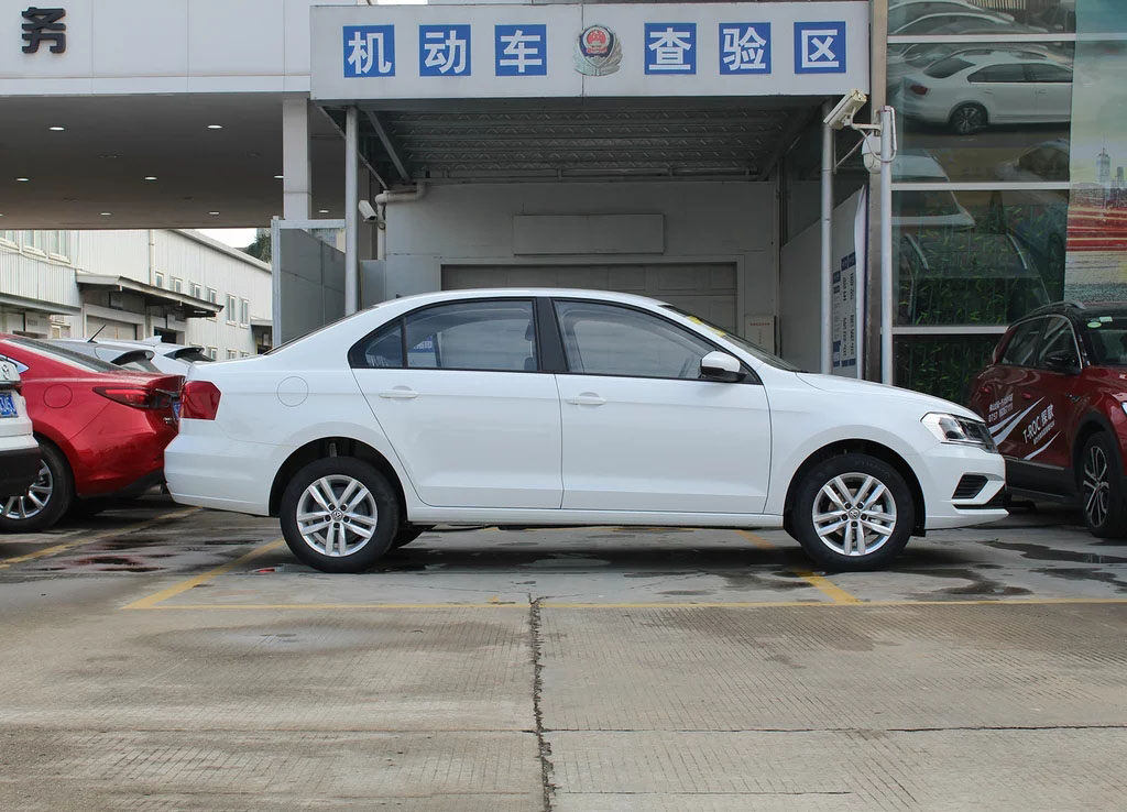 6w落地公认十大良心车捷达,大众捷达性价比高实用型的车