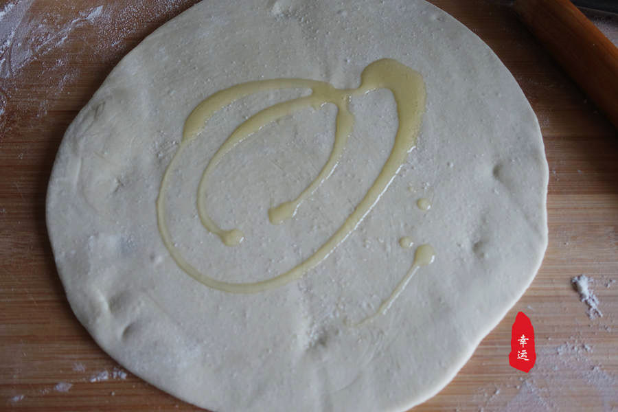 家庭版鱼头泡饼视频,鱼头泡饼的家常做法鱼头嫩滑好吃