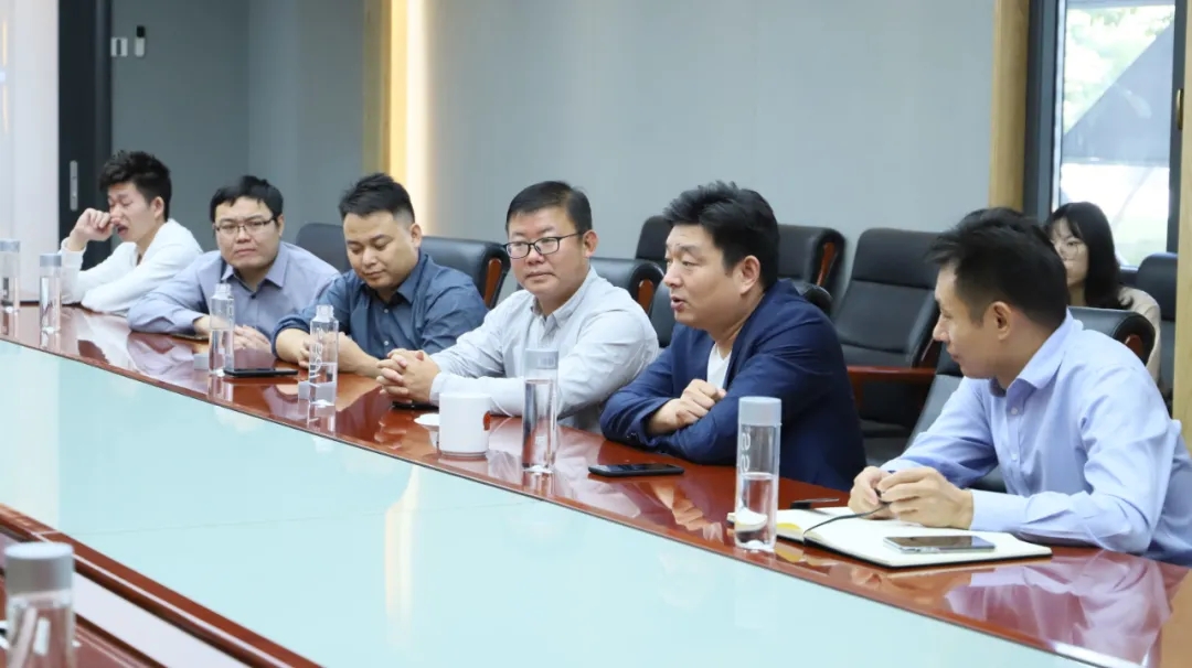 欢迎德国诺托（ROTO）中国总经理杨建辉一行莅临亿合门窗参观