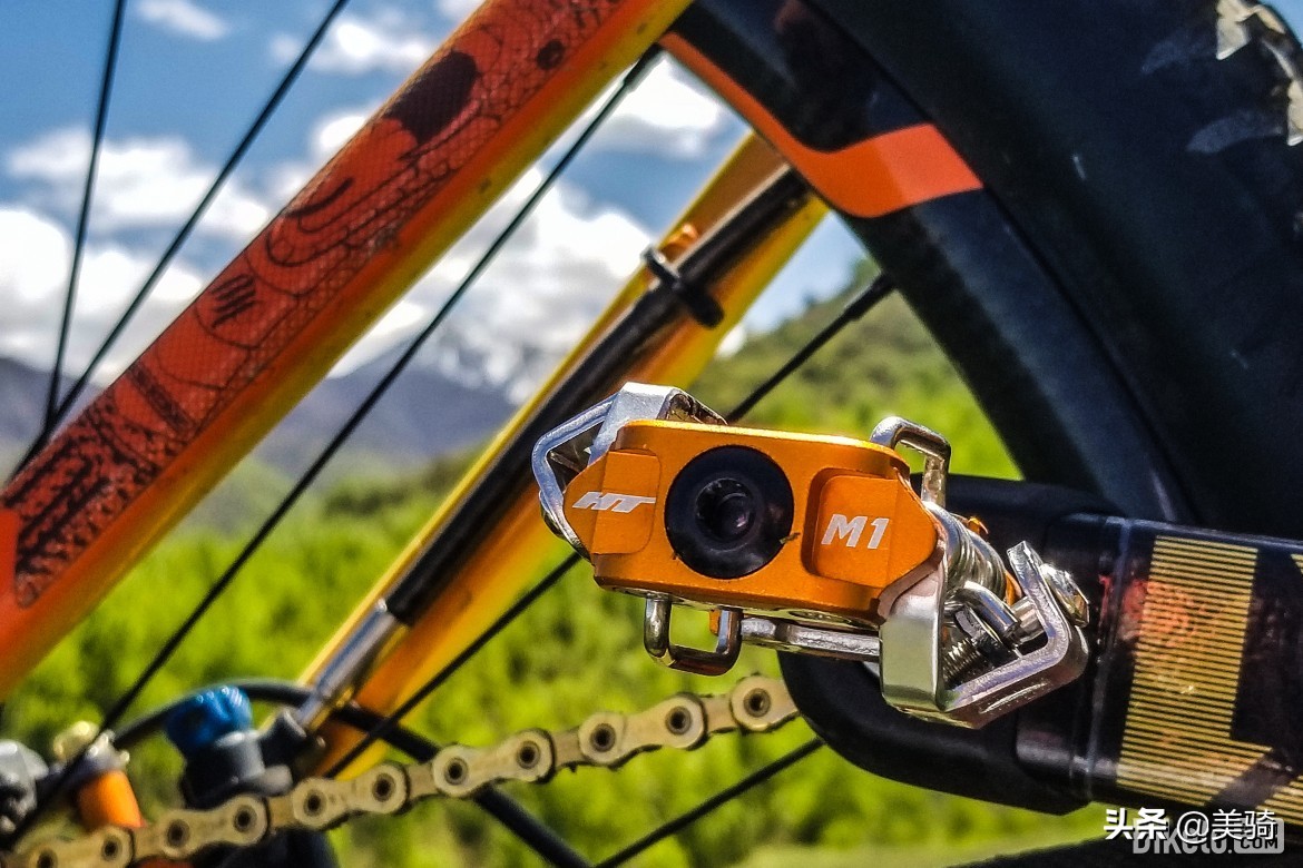 山地车脚踏非锁脚哪种好,山地车自锁脚踏测评