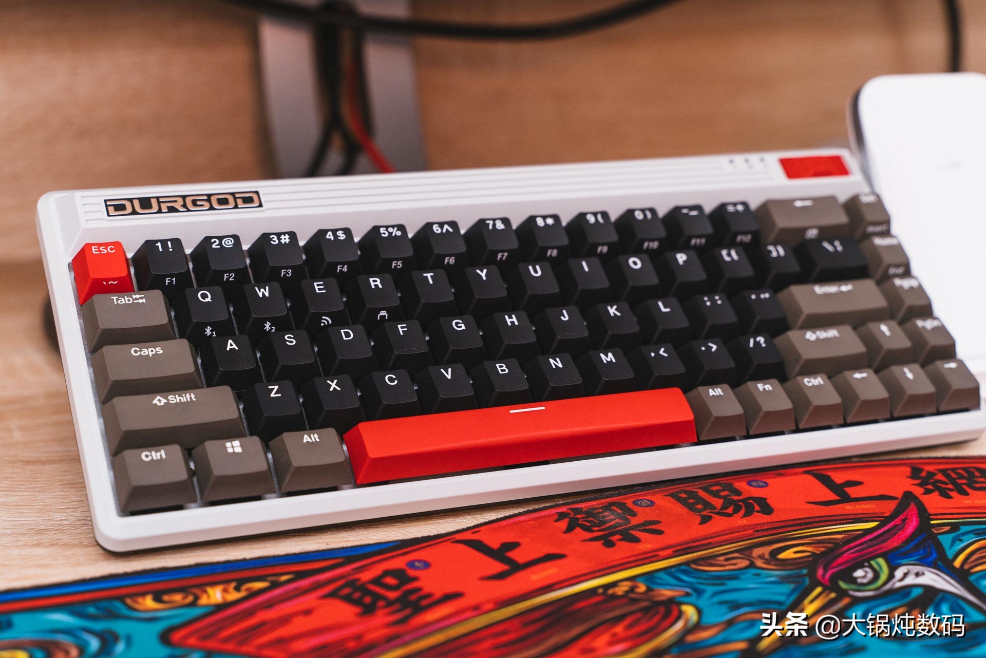 杜伽fusion键盘红轴,杜伽fusion键盘好用吗