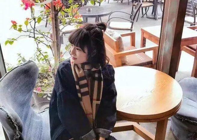 成都美女买房,成都买房女生