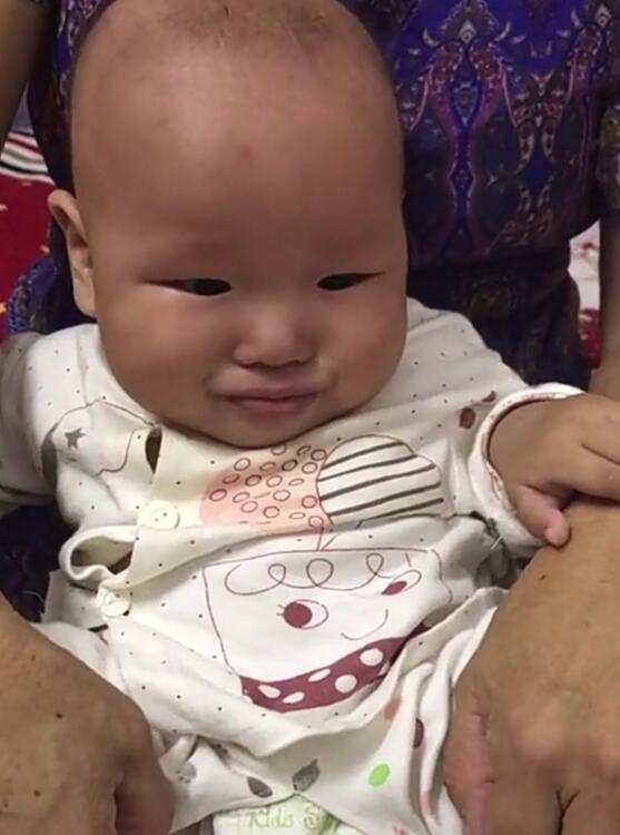 宝宝8天没拉便便怎么办,宝宝肚胀没拉粑粑怎么办