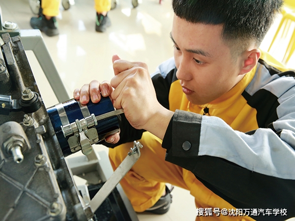 汽车快修快保店怎么开,一个汽车快修店快速上手的方法