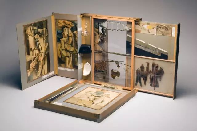 杜尚如是说：艺术要么是剽窃，要么是革命