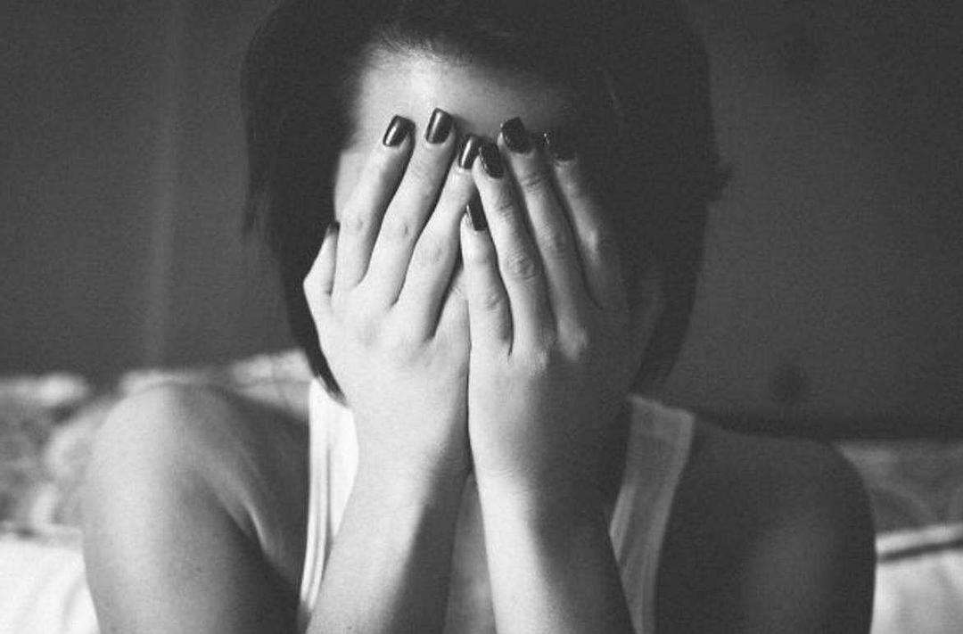 案例分析：13岁中学生夜宿男友家，被迫与男友发生性关系