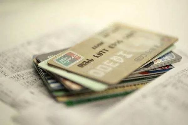 淇￠槼鐢峰瓙鐩楃獌,淇￠槼鐢峰瓙鐩楃獌妗堜欢