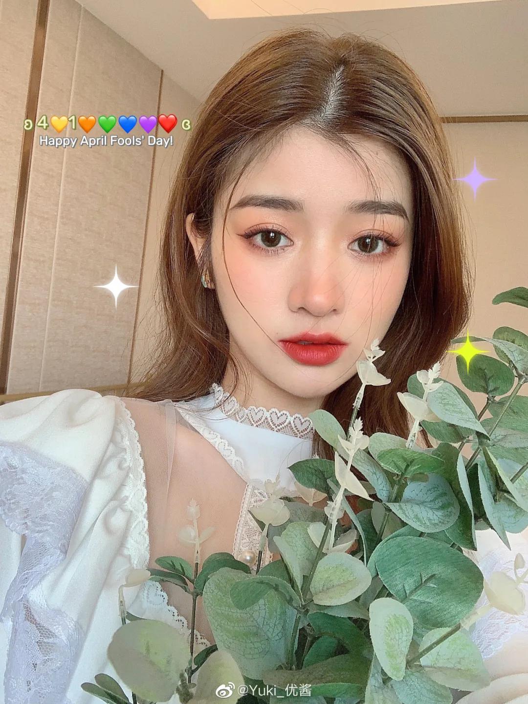 这些错误涂口红的方法，你踩雷了吗？一篇教你学会正确涂口红