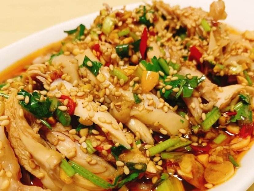 川味小吃满足你的味蕾,挑逗你的味蕾来盘川味凉面