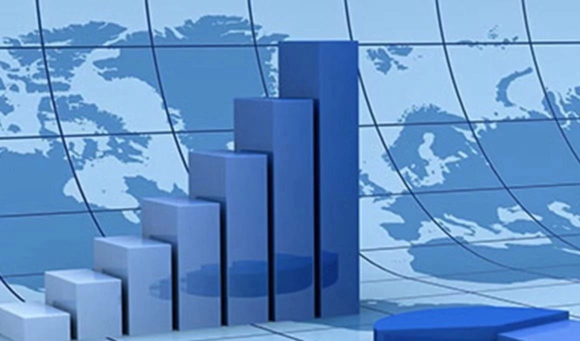 prada线上发布2021春夏系列,prada2021秋冬时装发布会时间