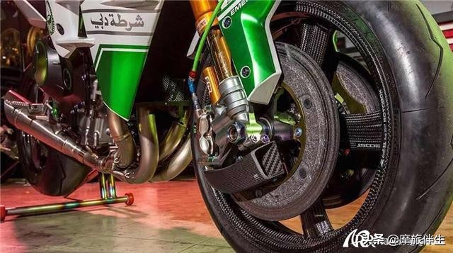 迪拜的警车是什么车,迪拜霸气的警车