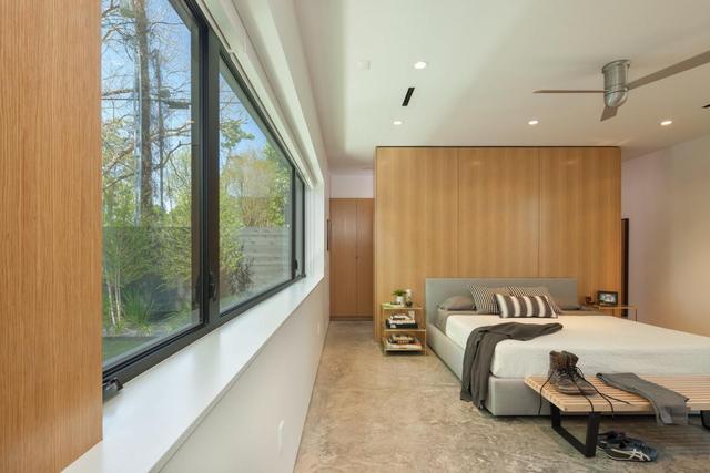 石膏线背景墙不居中,石膏线背景不适用