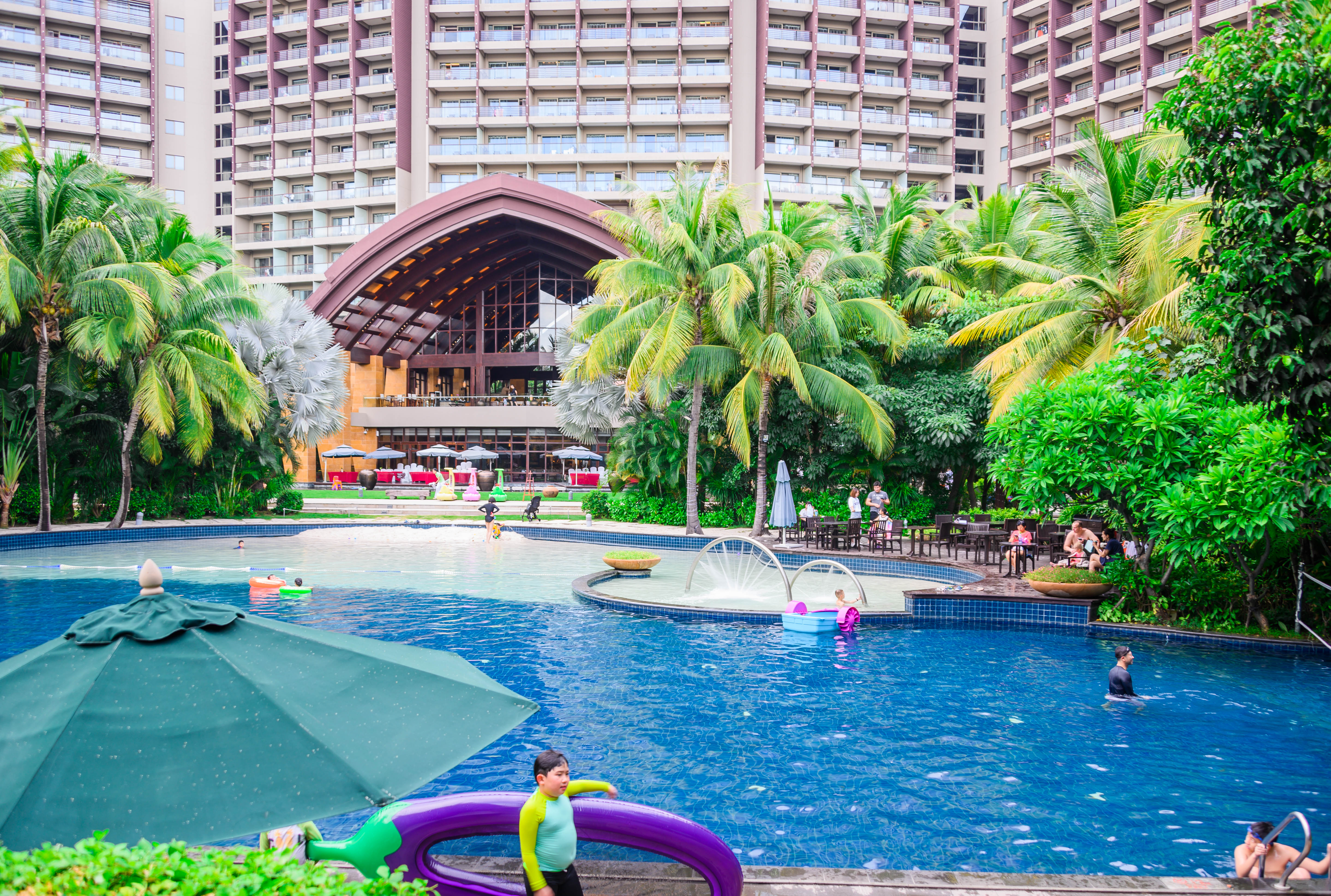 夏天的三亚海边有多热,三亚的夏天比广州和深圳都要凉快