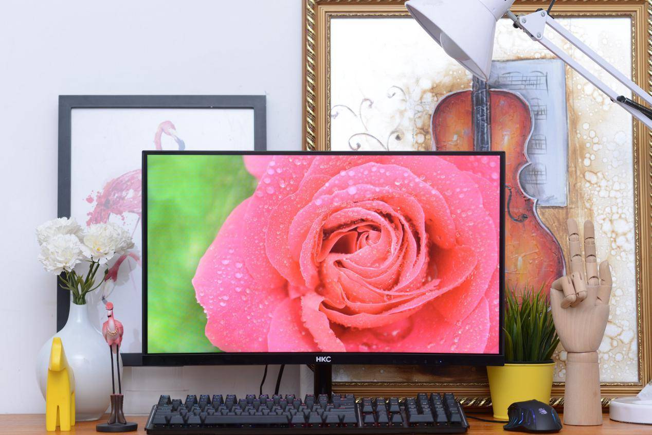 hkcc240显示器背部接口,hkcc240显示器怎么样