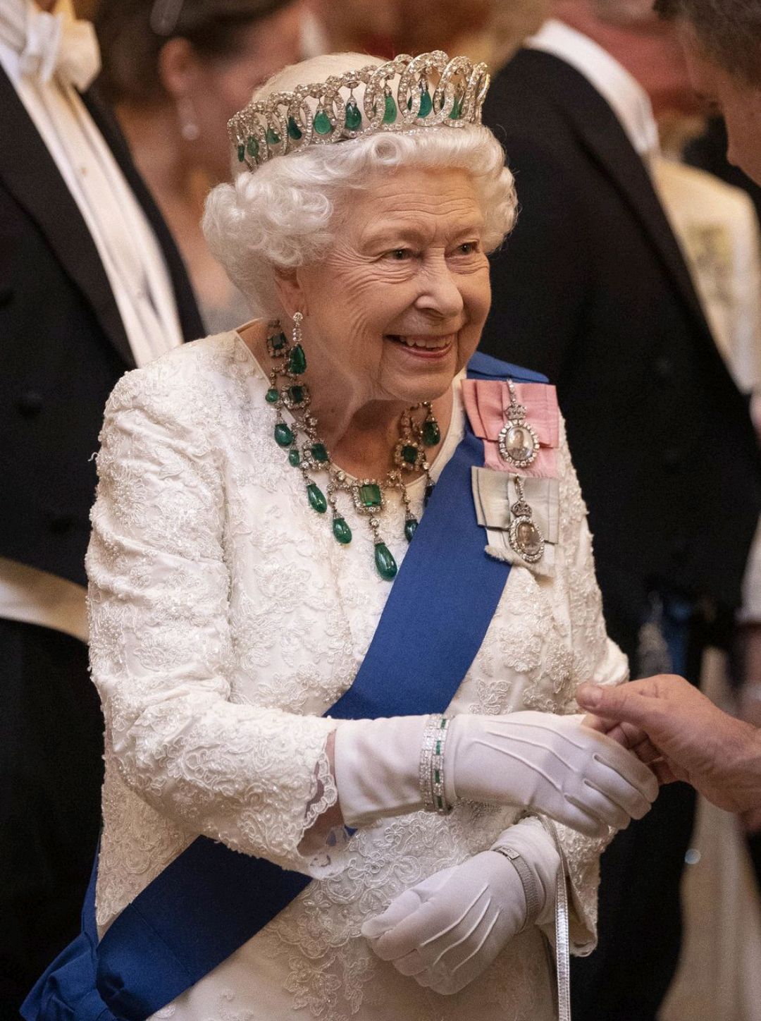 一次看够古玉精品200件,高级珠宝表祖母绿英国