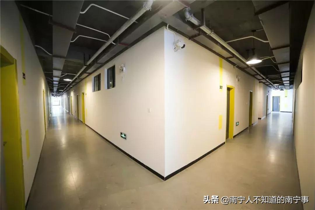 南宁有傻子，建了栋「爱情公寓」，只租不卖