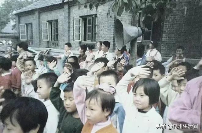 兖州这座走过94个春秋的小学，父母也曾是学长学姐