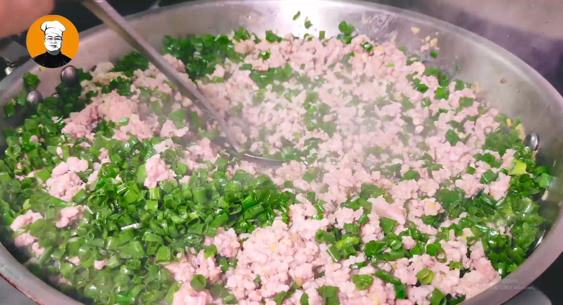 农村80岁老太太蒸包子,蒸破酥包子教程全过程