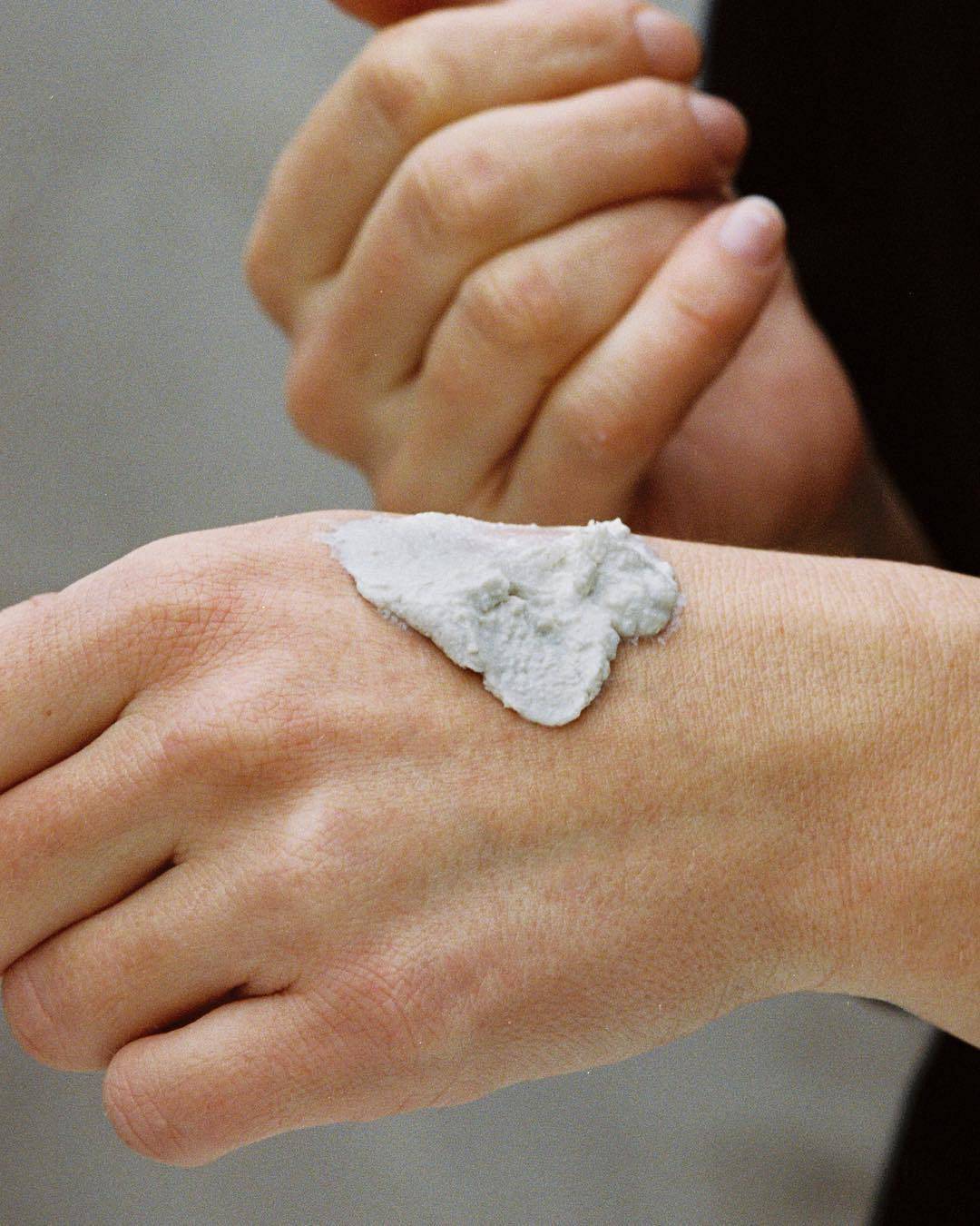 长时间没清理脸部,长期不正确的洗脸方式