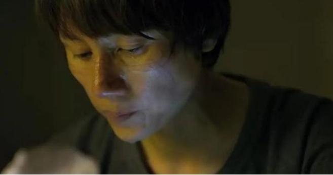 走红毯保守、不参加综艺，格格不入的袁泉，为何还这么受欢迎？