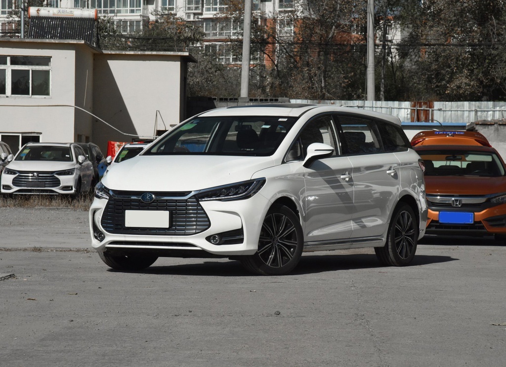 市长带头要换的大运汽车，到底行不行？