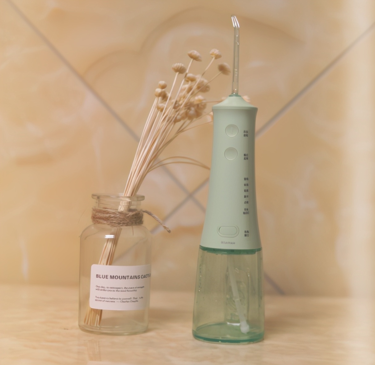 罗曼W10冲牙器拆卸方法,罗曼小宝塔冲牙器