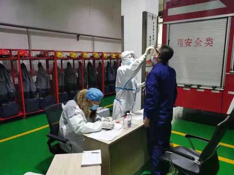 抗疫路上的火焰蓝图片,火焰蓝战疫情