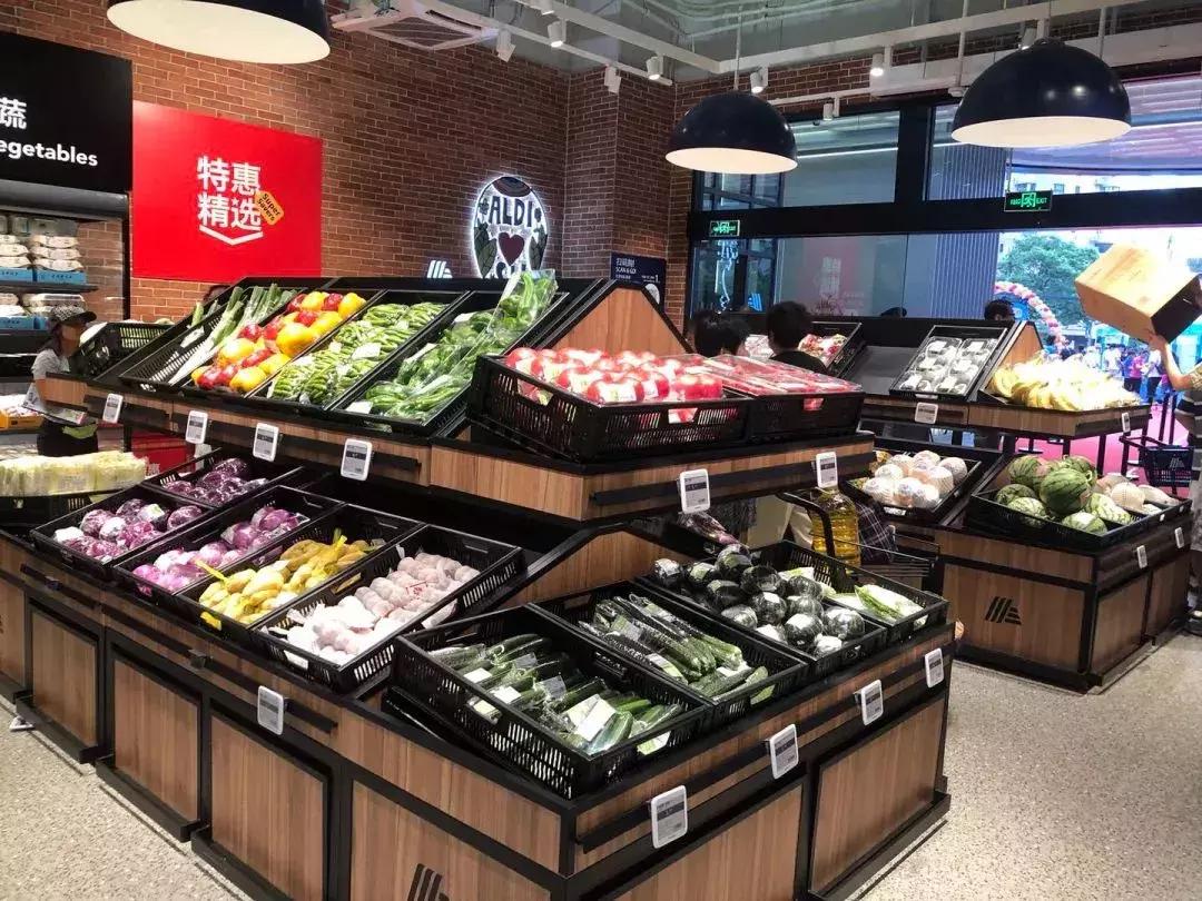 全球最大超市抢购潮,全球最便宜的超市100元