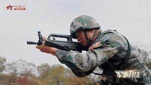 我国出产的*用军**轮胎,材料比钢强6倍,被*药炸**轰穿后能行驶71公里