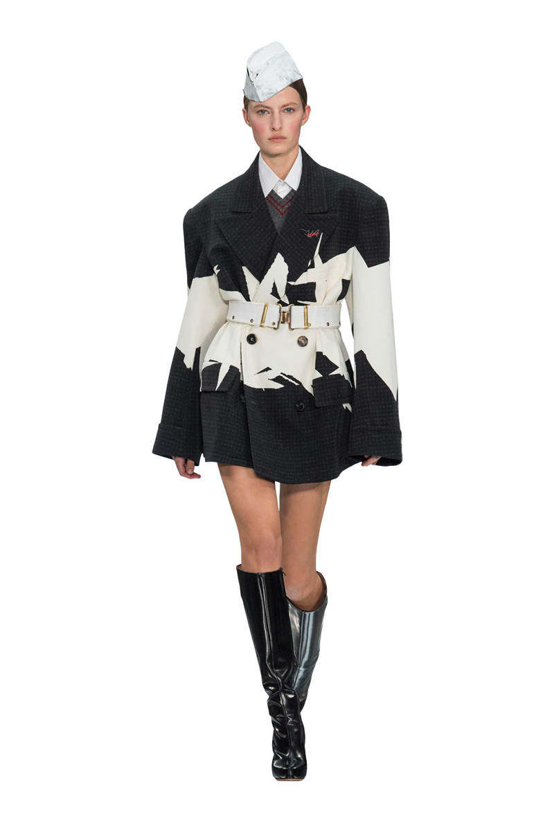 出圈的古风衣服,出圈的名牌衣服