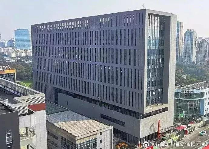 上海轨交新开工8条线,上海18号线航头终点站上盖规划