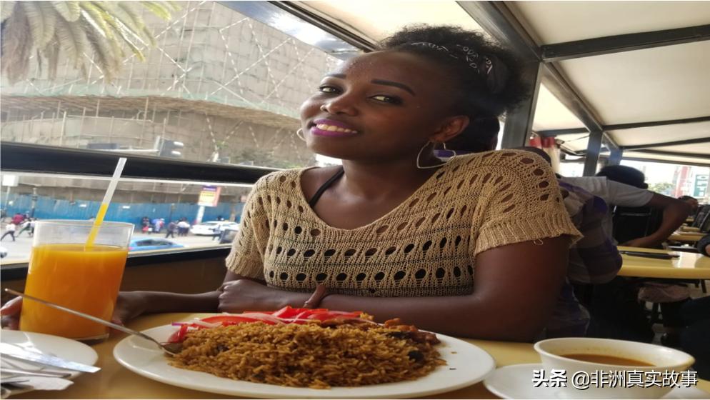 非洲女孩讲述,在野外深夜,看到6个巫师游荡,满脸是血