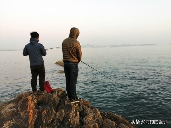 钓海鱼什么潮水最好钓,石头洞钓海鳗视频
