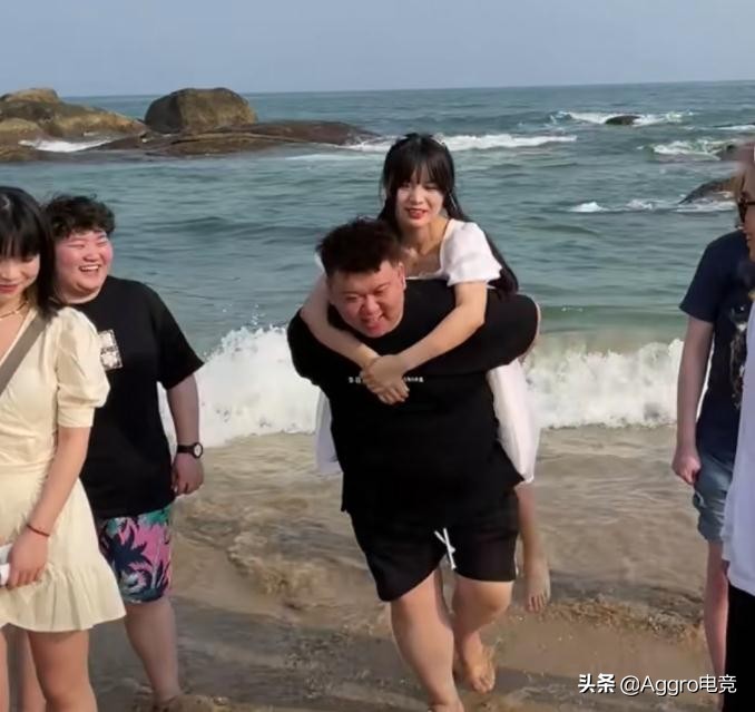 七阿姨被央视点评,为什么说七阿姨是女版殷世航