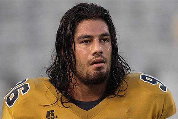 打过wwe的球星,打过篮球的橄榄球员