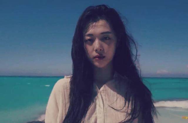 女孩总惦记帅哥,女生总惦记着男友的钱