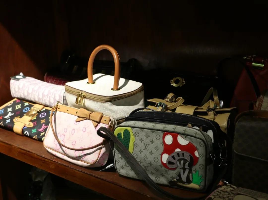 千元guccilv店,一万元买lv还是gucci