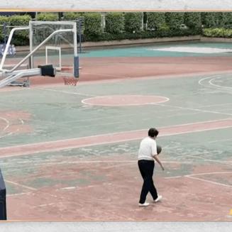 钟南山等她八年完婚,她等他一辈子回家,相爱可抵岁月漫长