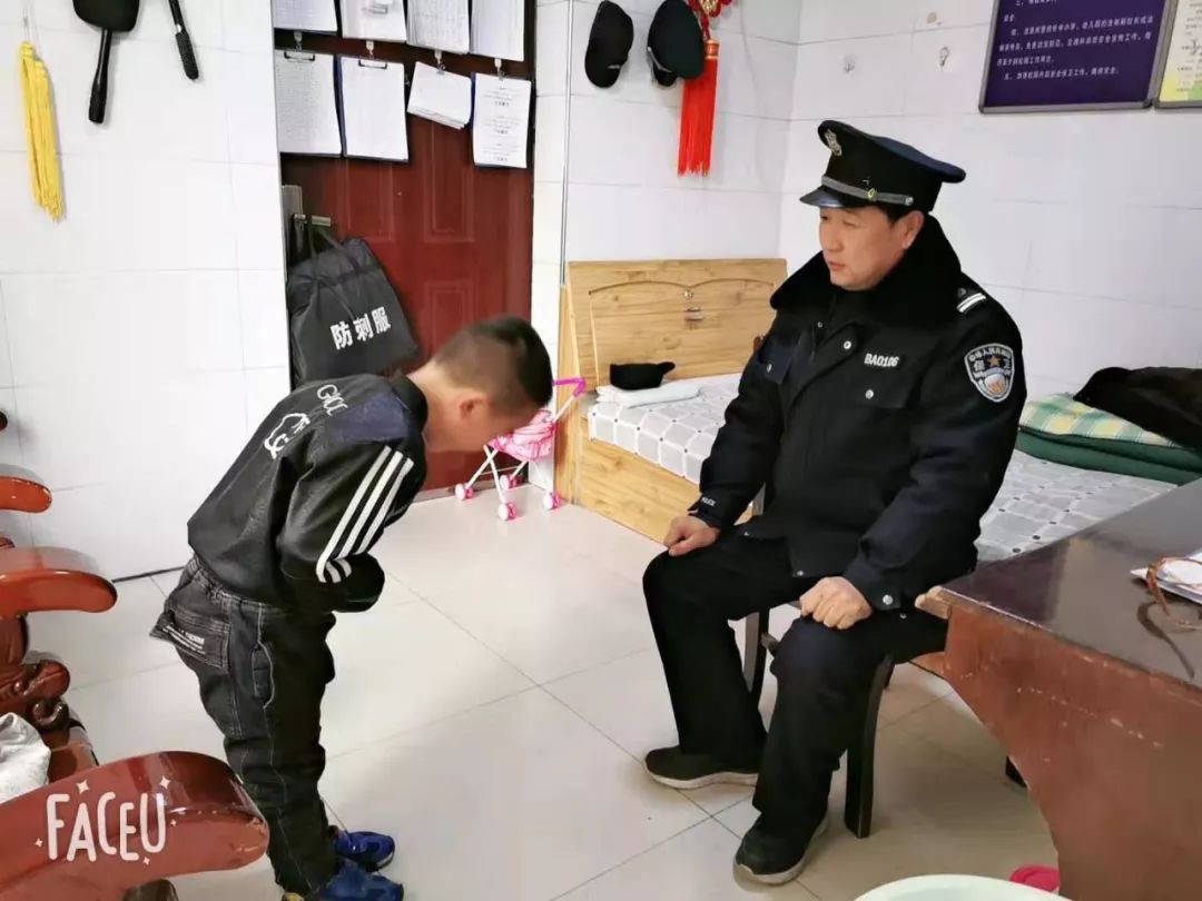 格林童话礼仪幼儿园,幼儿园感恩节特色活动美篇