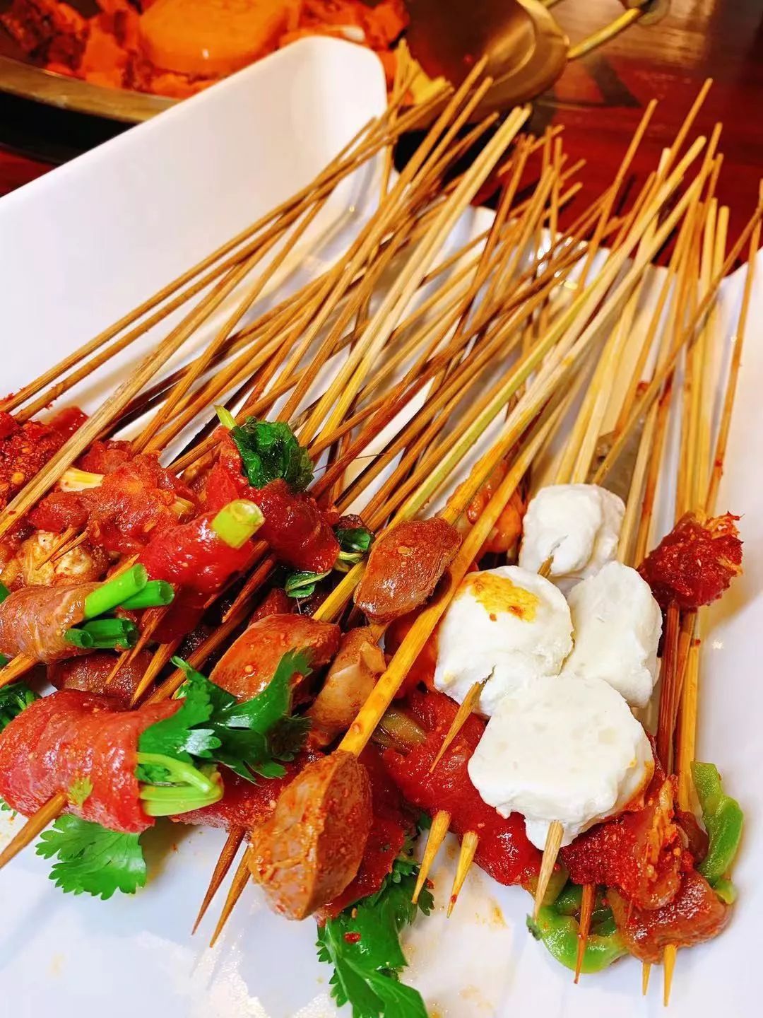 藏在火锅店里的最强演艺,吃着火锅听着歌,长春这家店真是嗨爆了