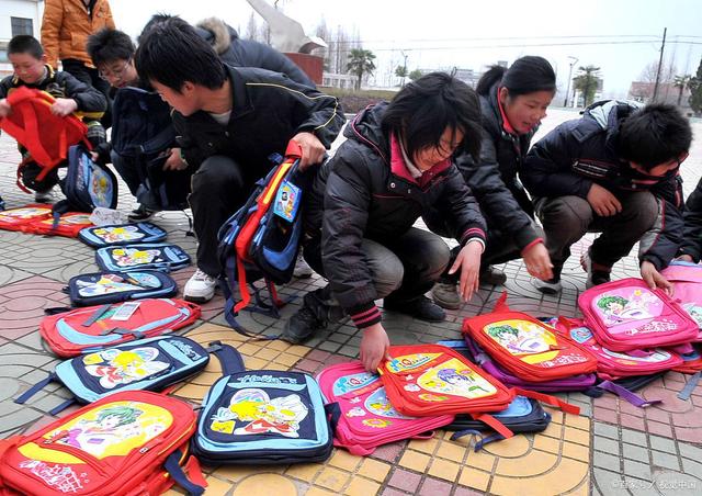 如何为孩子挑选好书包,孩子要上小学了选什么书包好