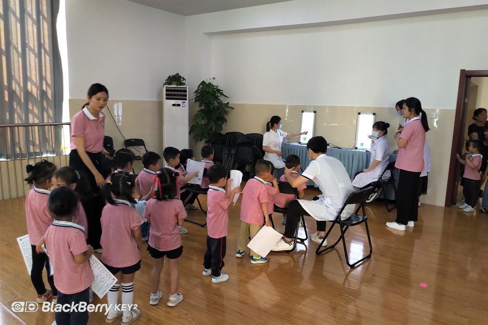 视光中心和眼科有什么区别,视光中心和眼镜店的区别