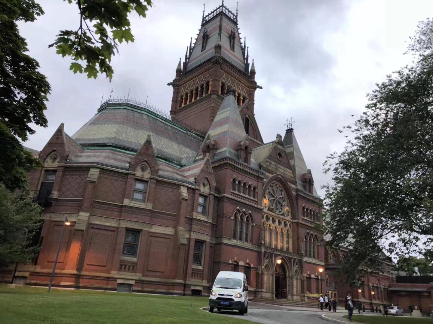 自驾环游世界第一人，一次连续跨越五大洲20万公里吉尼斯世界纪录